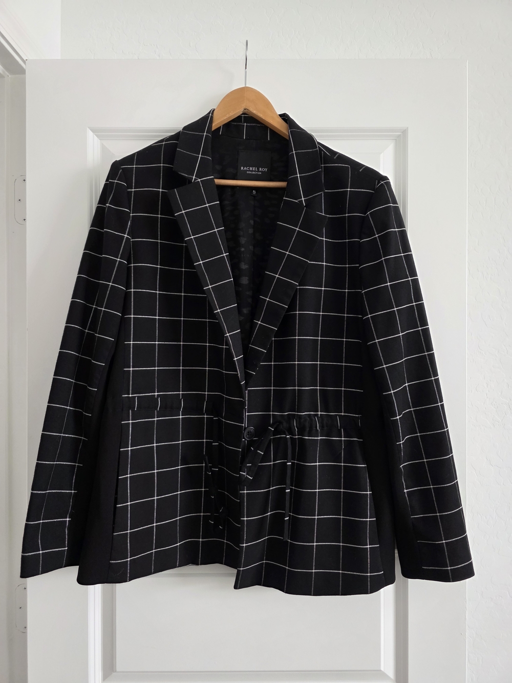 Rachel Roy Black Windowpane Blazer Jacket with Accent Waist. Size XL.